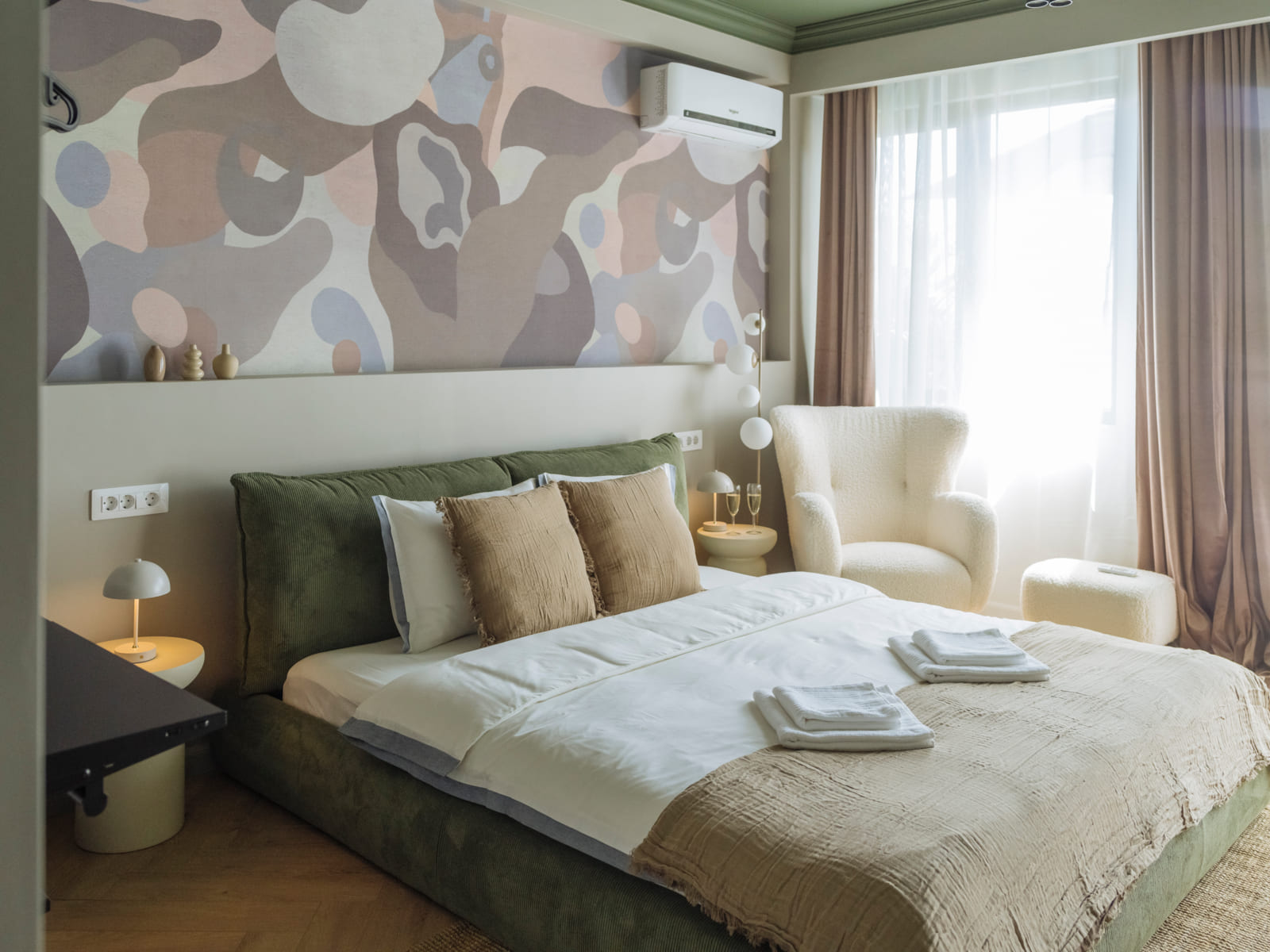 Batistei Olive — Main bedroom