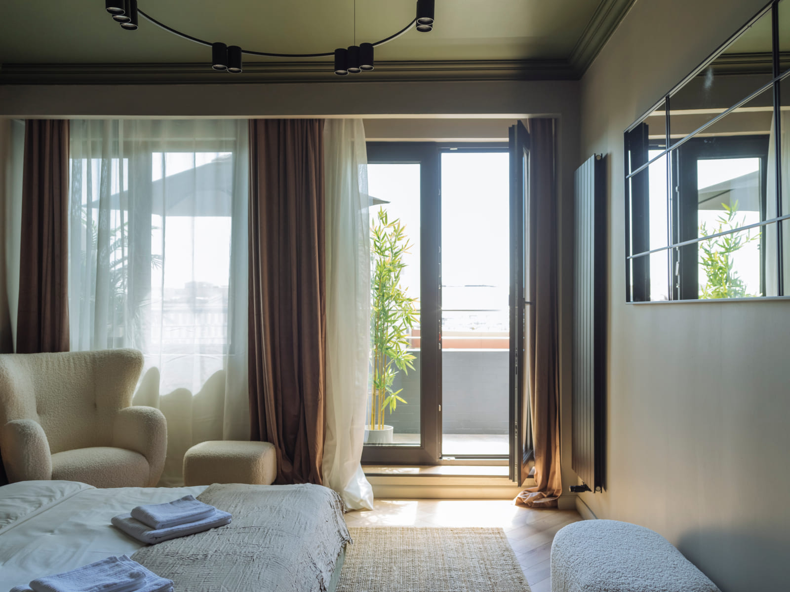 Batistei Olive — Bedroom, towards the terrace