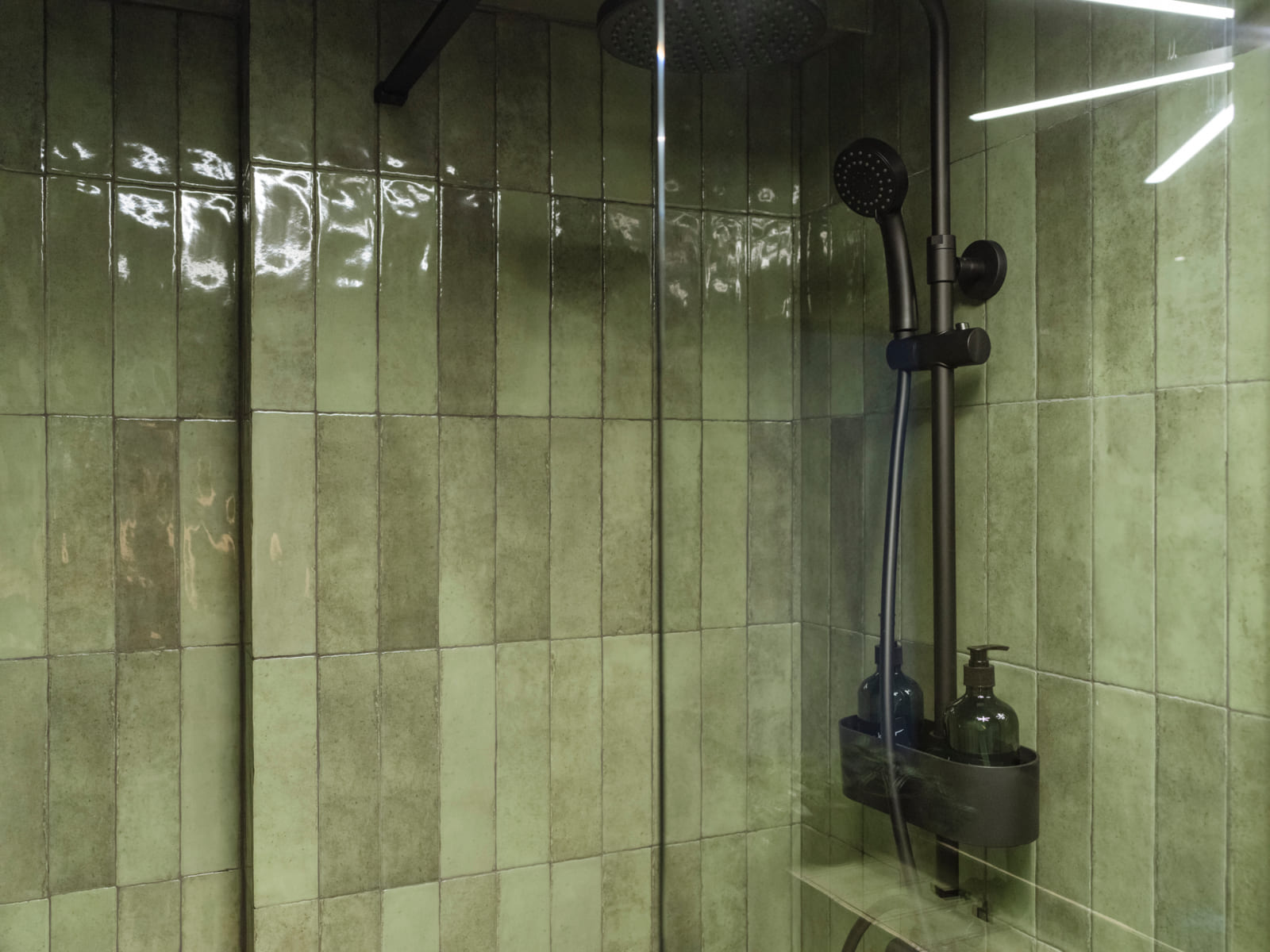 Batistei Olive — Shower, green zellige