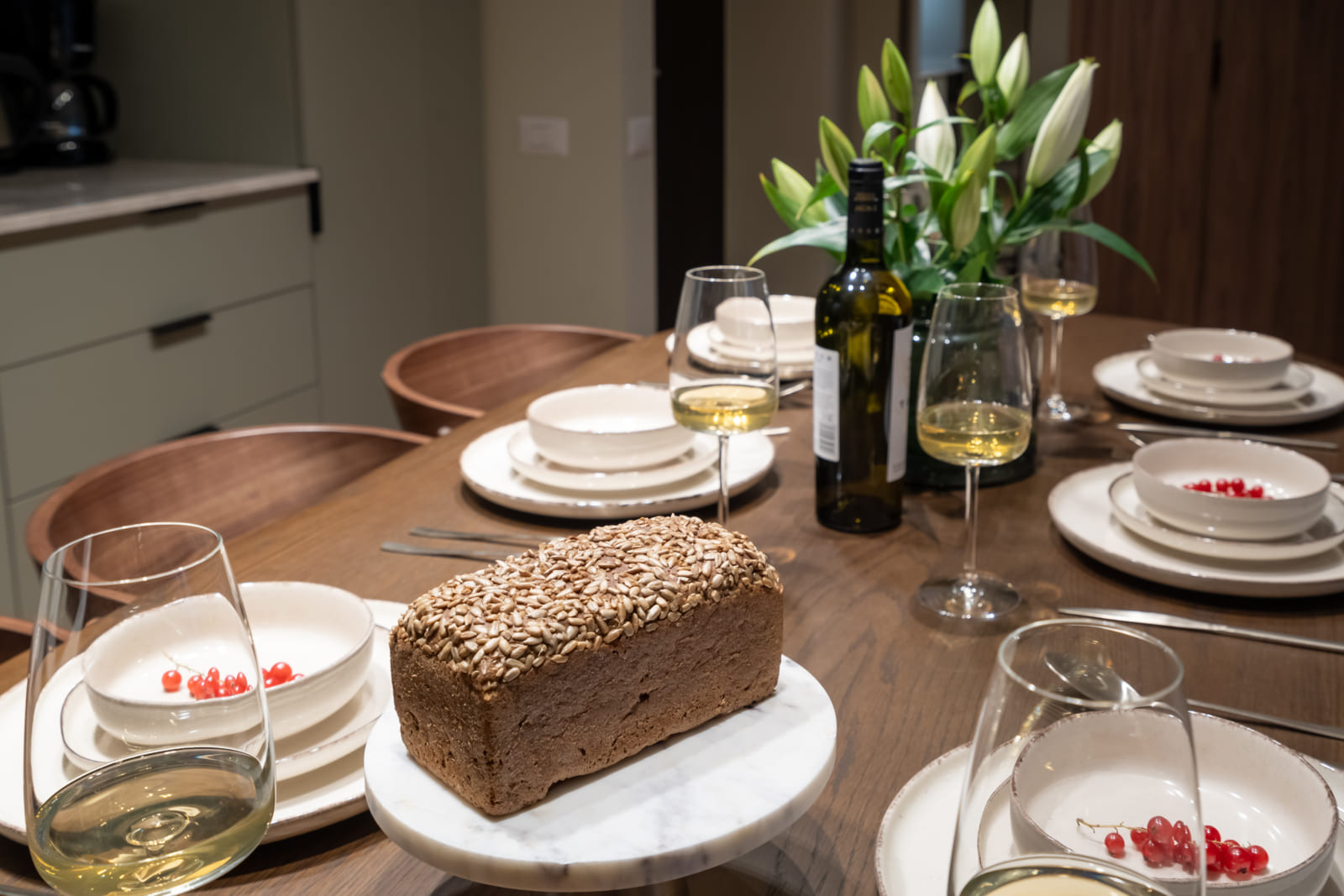 Magheru 48 — Table setting, detail