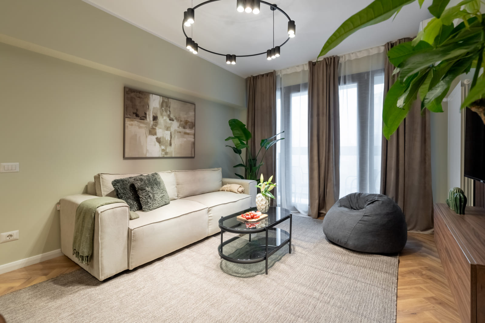 Magheru 48 — Sofa and the bean bag