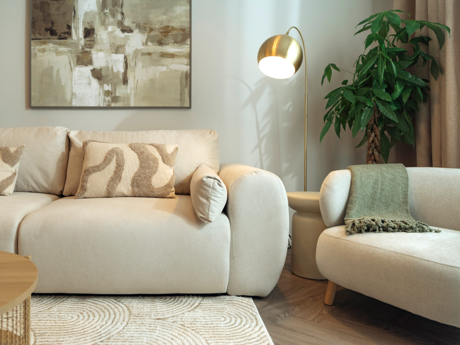 Magheru 65 — Living room