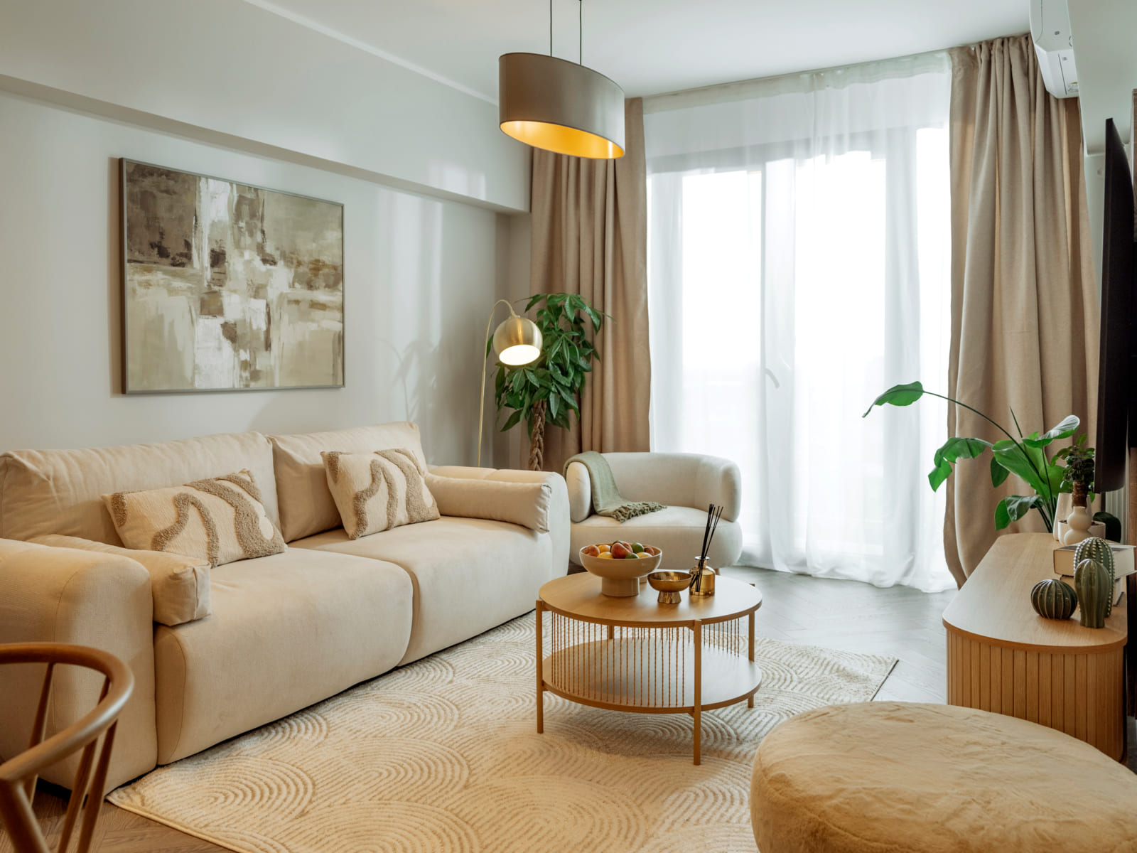 Magheru 65 — Living room, wide