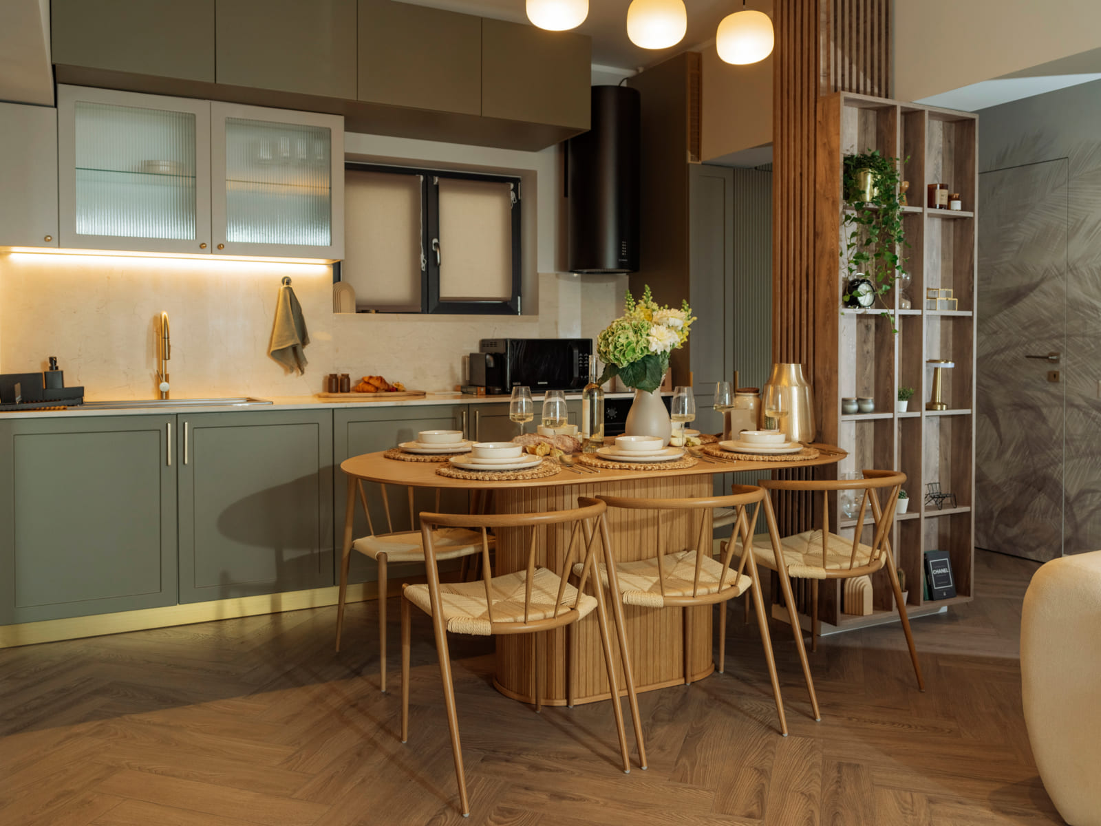 Magheru 65 — Dining and the kitchen counter