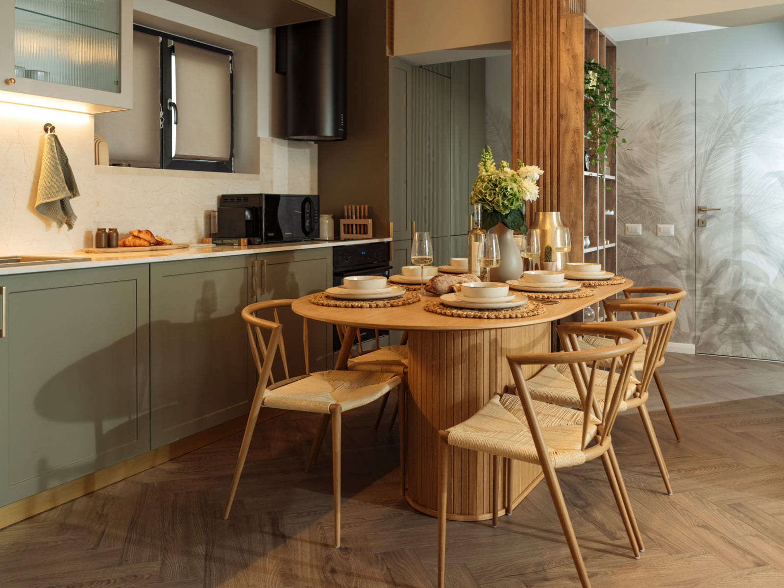 Magheru 65 — Dining table