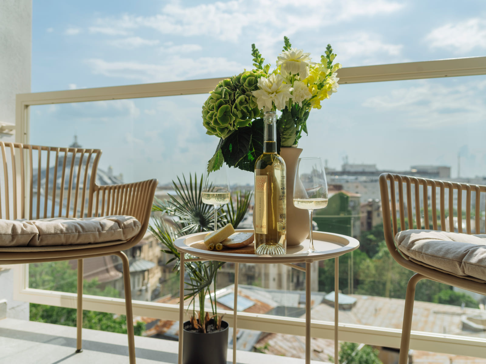 Magheru 65 — The terrace