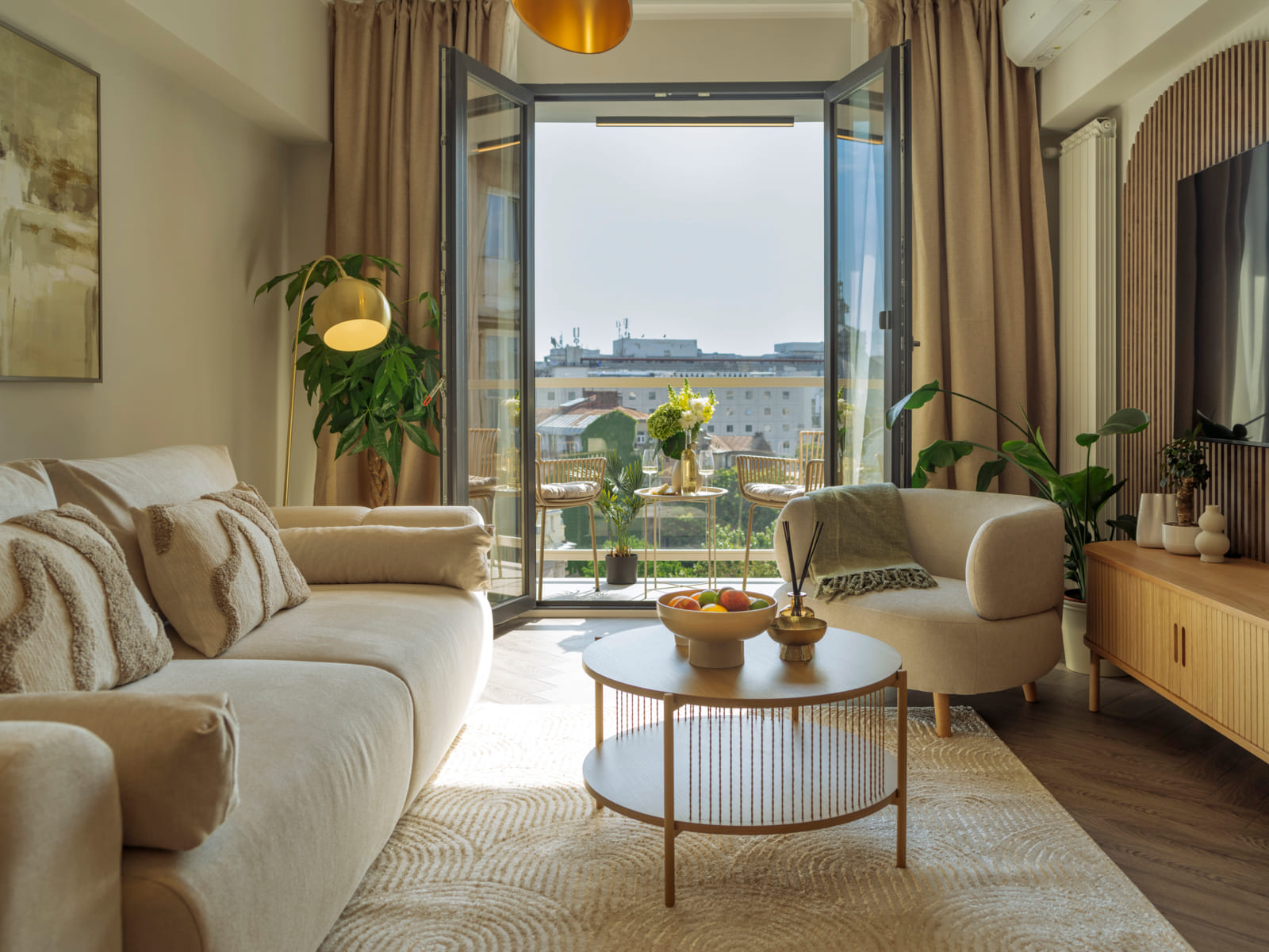 Magheru 65 — Living room and the view