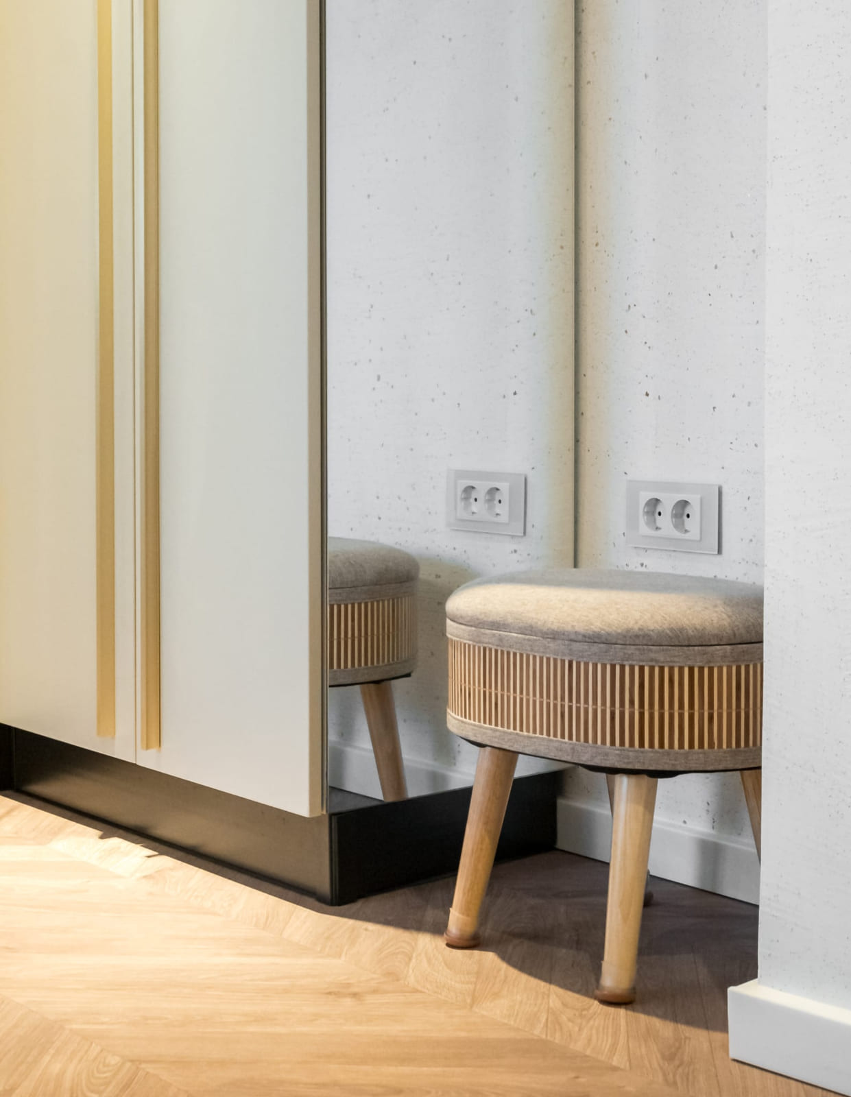 P.A.I Apartment — Wardrobe and stool