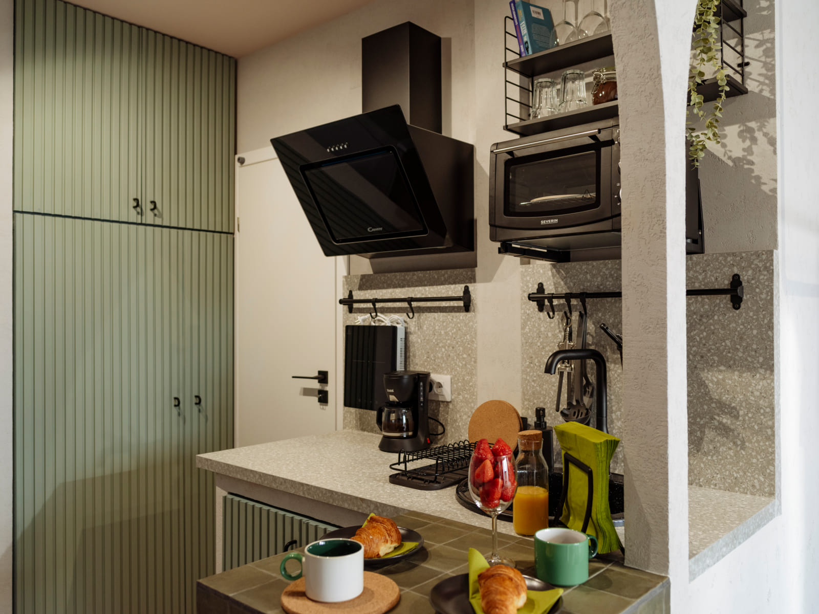 Zalomit Studio 81 — Cabinets, hood and coffee corner